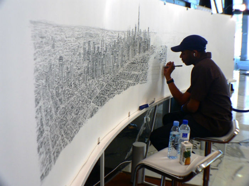 An autistic artist took a look at Manhattan from a helicopter and drew it in all its details from memory An autistic artist took a look at Manhattan from a helicopter and drew it in all its details from memory