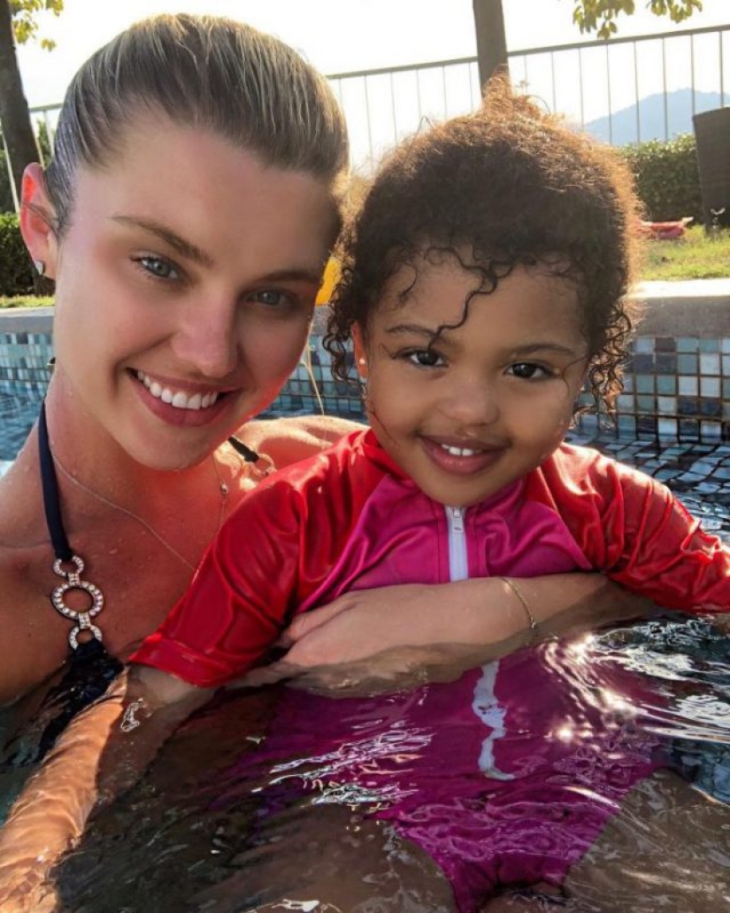 An exotic couple showed a photo of their 8-year-old daughter, and now the whole world is discussing her beauty