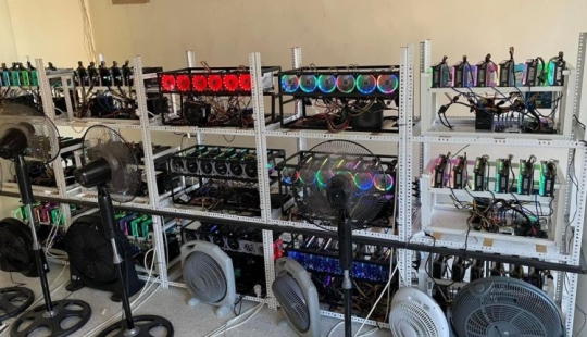 An expensive farm for mining cryptocurrencies burned down due to penny savings An expensive farm for mining cryptocurrencies burned down due to penny savings