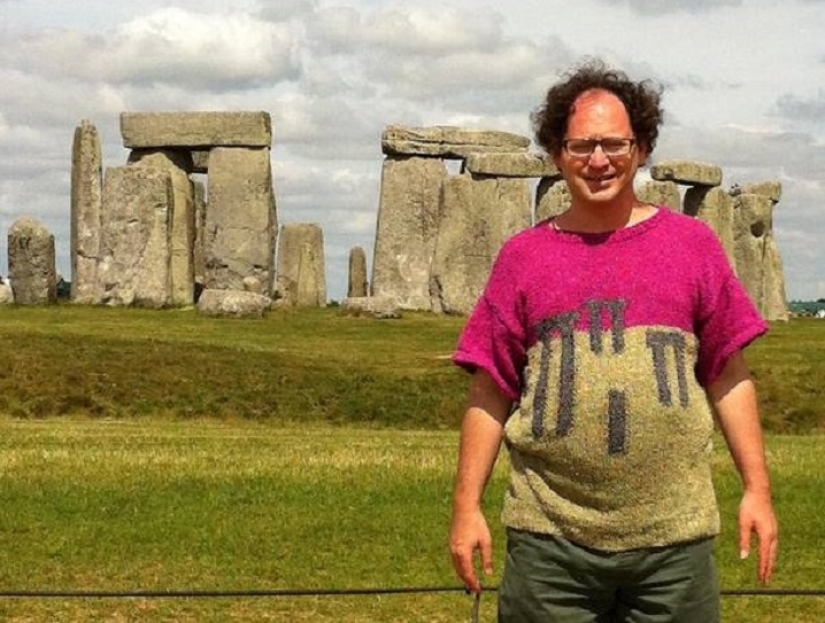 An icon of style, or What a fashionable sweater should be