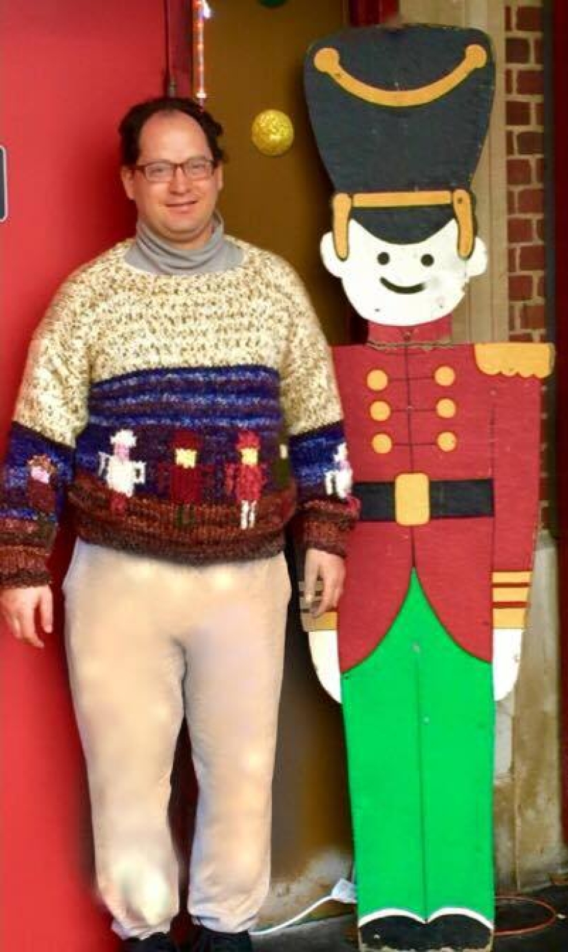 An icon of style, or What a fashionable sweater should be