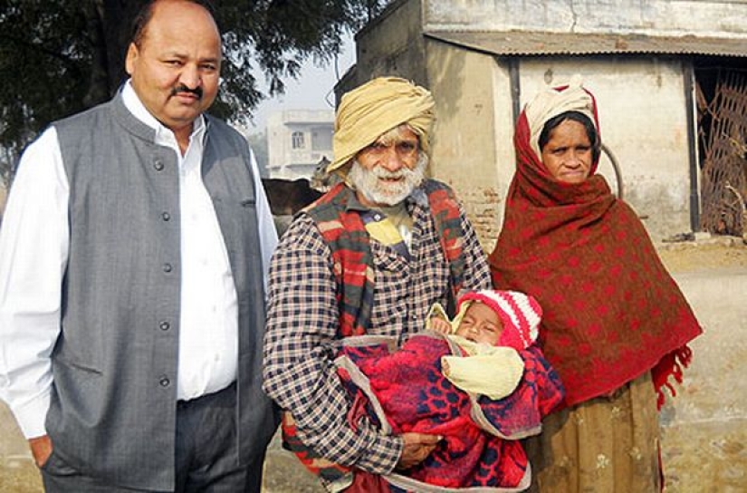 An Indian man who became a father at 96 died at 104 due to smoking in bed An Indian man who became a father at 96 died at 104 due to smoking in bed