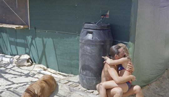 An island of freedom and warmth: the last wild beach of Piemanson An island of freedom and warmth: the last wild beach of Piemanson