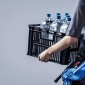 Ancianos japoneses usan exoesqueletos para seguir trabajando