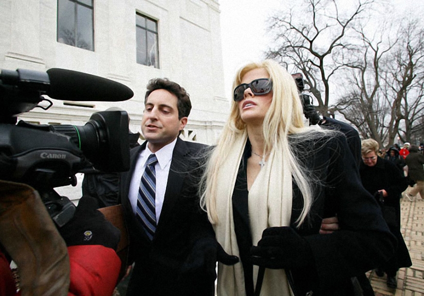 Anna Nicole Smith: La vida y la ópera de un símbolo sexual de los años 90