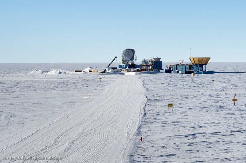 Antarctic station at the South Pole "Amundsen — Scott" Antarctic station at the South Pole "Amundsen — Scott"
