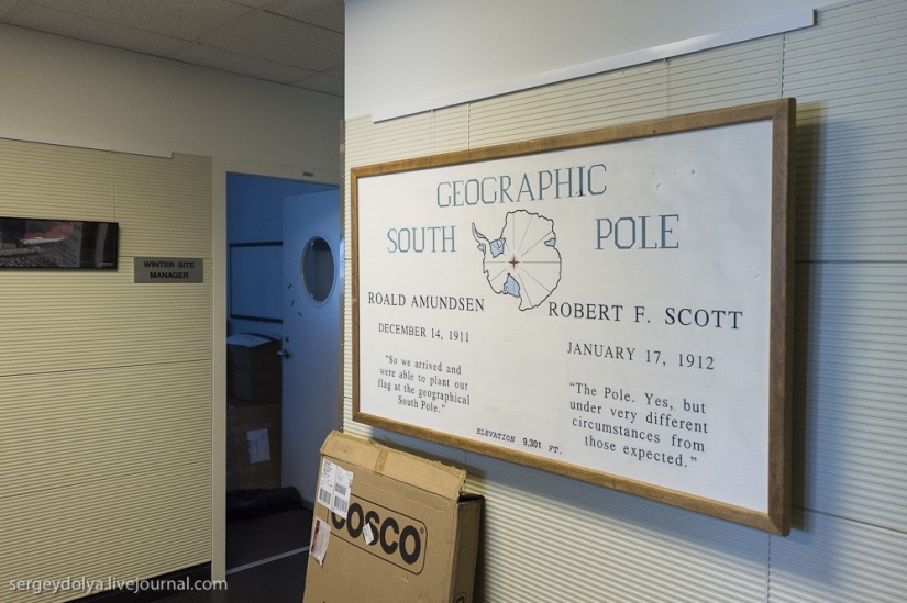 Antarctic station at the South Pole "Amundsen — Scott" Antarctic station at the South Pole "Amundsen — Scott"