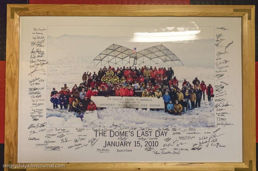 Antarctic station at the South Pole "Amundsen — Scott" Antarctic station at the South Pole "Amundsen — Scott"