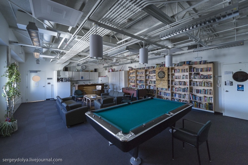 Antarctic station at the South Pole "Amundsen — Scott" Antarctic station at the South Pole "Amundsen — Scott"