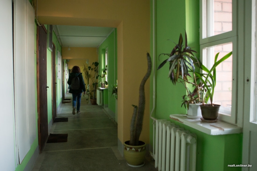 Apariencia ordinaria, interior intrincado: una casa misteriosa única en Minsk con apartamentos de 3 niveles Apariencia ordinaria, interior intrincado: una casa misteriosa única en Minsk con apartamentos de 3 niveles