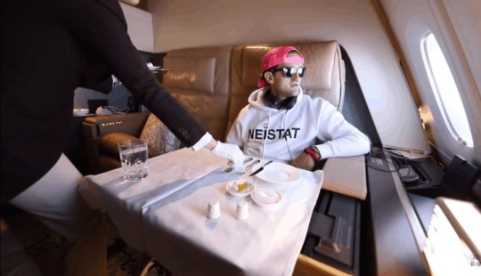 Apartamentos, mayordomo y ducha: cómo es el vuelo en el boleto aéreo más caro del mundo