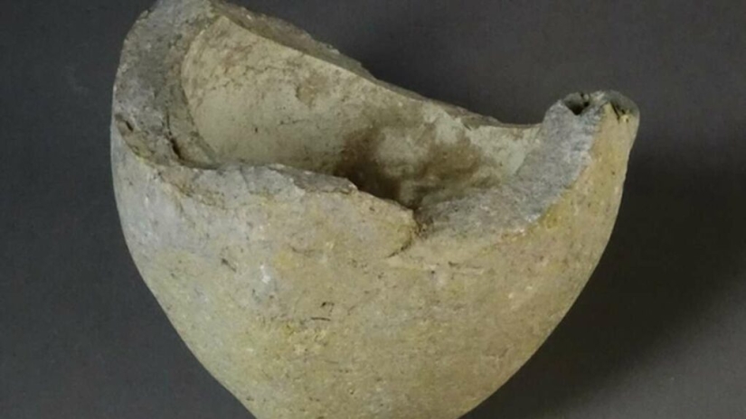 Archaeologists found medieval hand grenades in Jerusalem Archaeologists found medieval hand grenades in Jerusalem