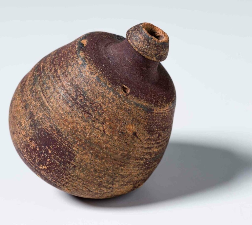 Archaeologists found medieval hand grenades in Jerusalem Archaeologists found medieval hand grenades in Jerusalem