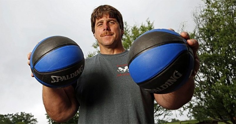 Arm Wrestler Jeff Deib: Mr. Huge Hands Arm Wrestler Jeff Deib: Mr. Huge Hands