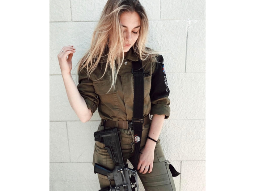Armados con belleza: 25 fotos de bellezas sirviendo en el ejército israelí
