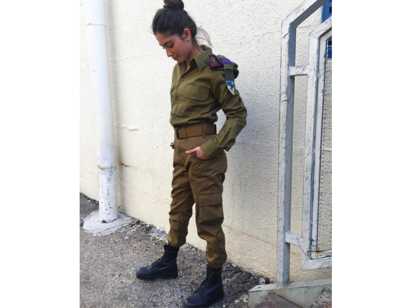 Armados con belleza: 25 fotos de bellezas sirviendo en el ejército israelí