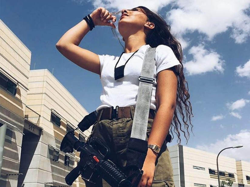 Armados con belleza: 25 fotos de bellezas sirviendo en el ejército israelí
