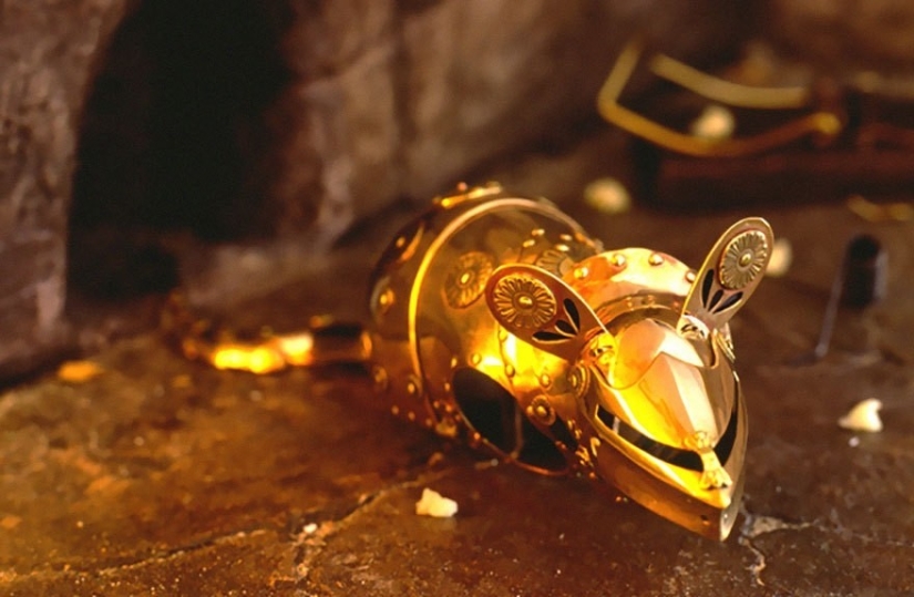 Armadura de los "dioses" : una batalla épica de enemigos antiguos Armadura de los "dioses" : una batalla épica de enemigos antiguos