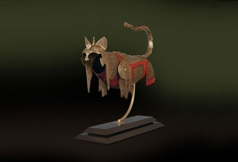 Armadura de los "dioses" : una batalla épica de enemigos antiguos Armadura de los "dioses" : una batalla épica de enemigos antiguos