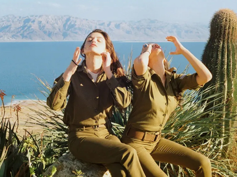 Armed with beauty: 25 photos of beauties serving in the Israeli army Armed with beauty: 25 photos of beauties serving in the Israeli army