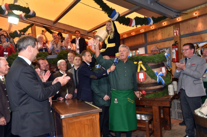 Arnold Schwarzenegger, waitress salaries and the Russian Answer: What You Didn't Know about Oktoberfest