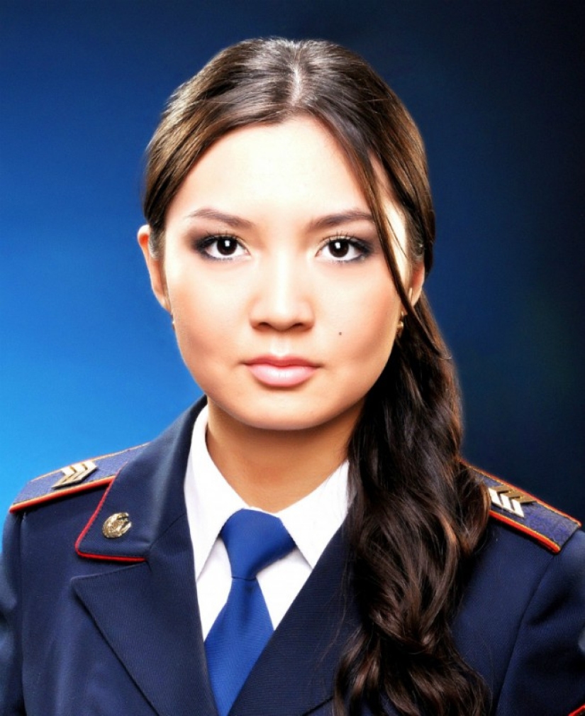 Arrest me immediately! The cutest policewomen from all over the world