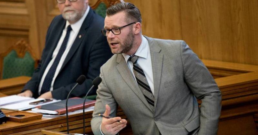 "As soon as you finish, vote for Jokke": a Danish politician is campaigning on PornHub "As soon as you finish, vote for Jokke": a Danish politician is campaigning on PornHub