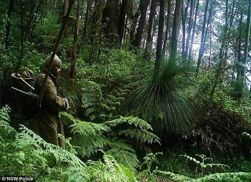 Asesino en serie de Australia vivió en secreto en un zoológico durante 7 años, robando frutas de animales