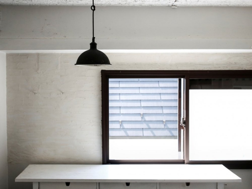 At least the ball is rolling: painfully empty apartments of Japanese minimalists At least the ball is rolling: painfully empty apartments of Japanese minimalists