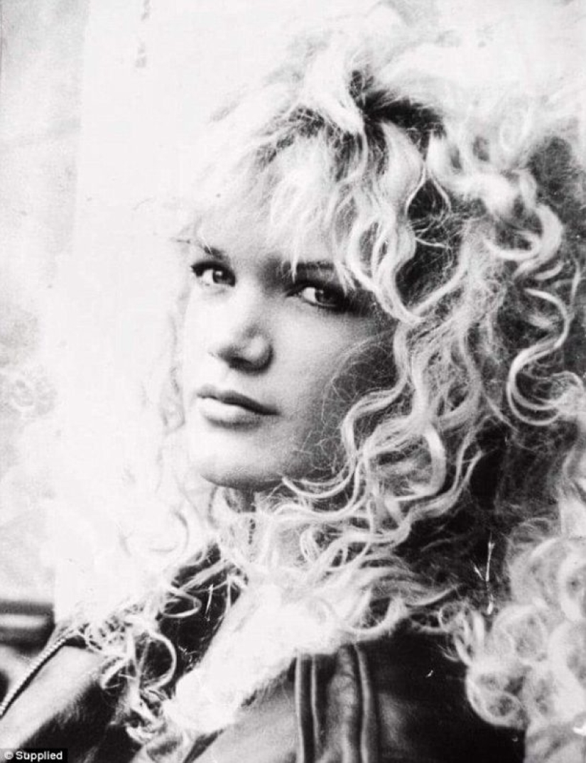 "Bah, ¿por qué estás desnudo aquí?": la abuela más sexy del mundo protagonizó con su familia demasiado común