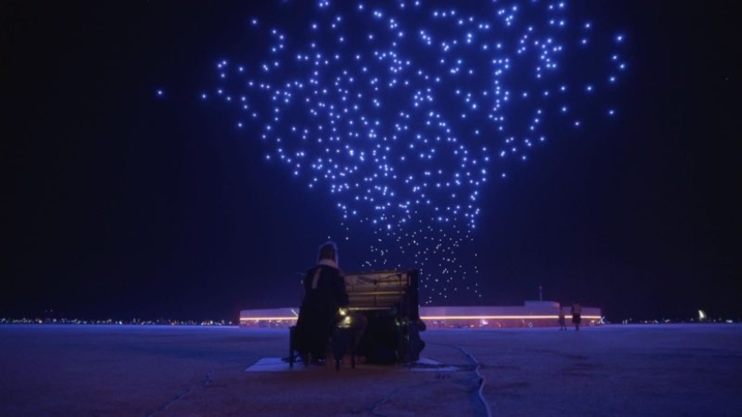 Bare breasts for the sake of booze and kilometer–long queues - this is how the participants remembered the Burning Man – 2018 festival Bare breasts for the sake of booze and kilometer–long queues - this is how the participants remembered the Burning Man – 2018 festival