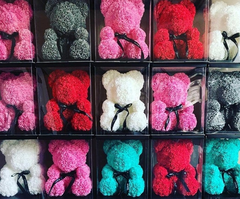 "Bear of roses": where did this fashionable gift come from and how to make it yourself
