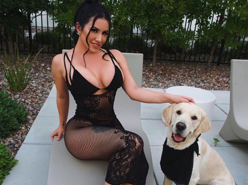 Beautiful girls and their four-legged friends: 25 photos Beautiful girls and their four-legged friends: 25 photos