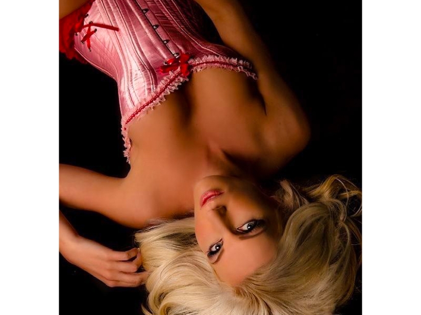 Beautiful girls in corsets: 20 photos Beautiful girls in corsets: 20 photos