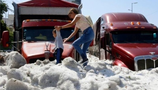 Because of the hail, the Mexican city turned into a glacier