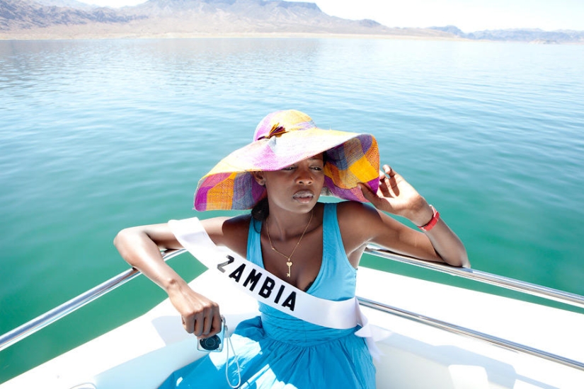 Behind the scenes of paradise: the photographer has been shooting Victoria's Secret "angels" for 20 years