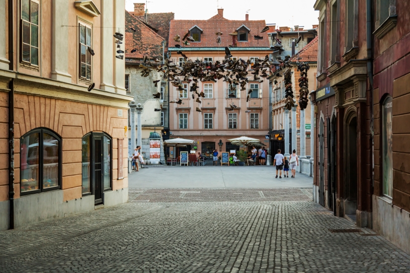 Belleza modesta escondida en los bosques… Ljubljana Belleza modesta escondida en los bosques… Ljubljana