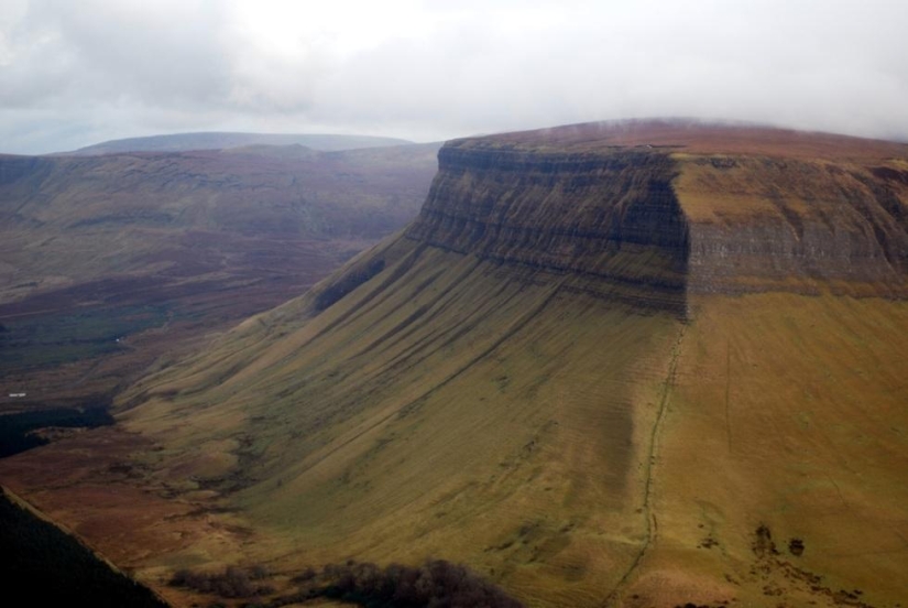 Ben Balben is an amazingly picturesque mountain in County Sligo Ben Balben is an amazingly picturesque mountain in County Sligo