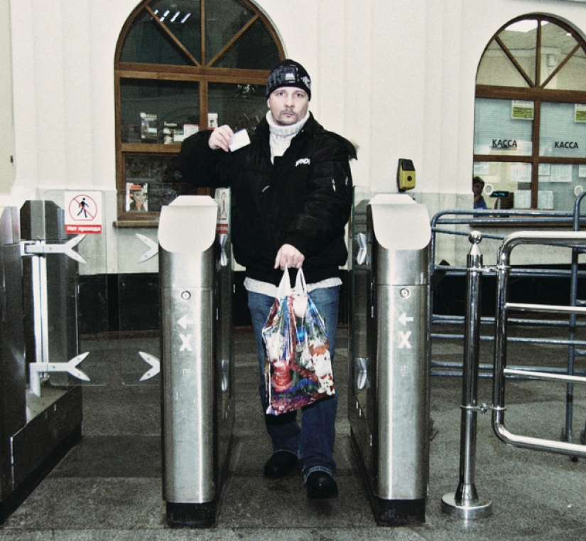 "Beware, the doors are closing": the earliest and latest passengers of the Moscow metro — and their stories