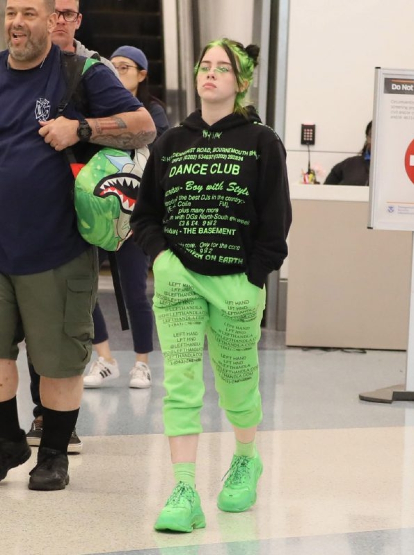 Billie Eilish marca tendencia: la cantante se tiñó el cabello de verde neón