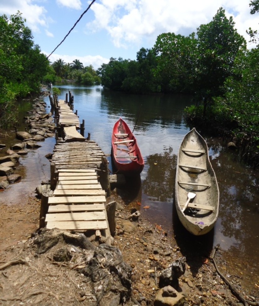 Blast me! This is the only surviving pirate cemetery