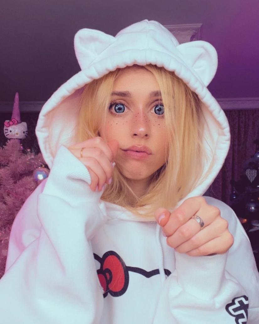 Blogger Nastya Kosh — from an unknown girl to a star of social networks