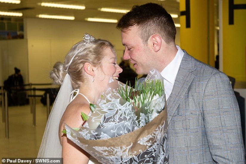 Boda instantánea: Una pareja británica se casó en Las Vegas en su primera cita