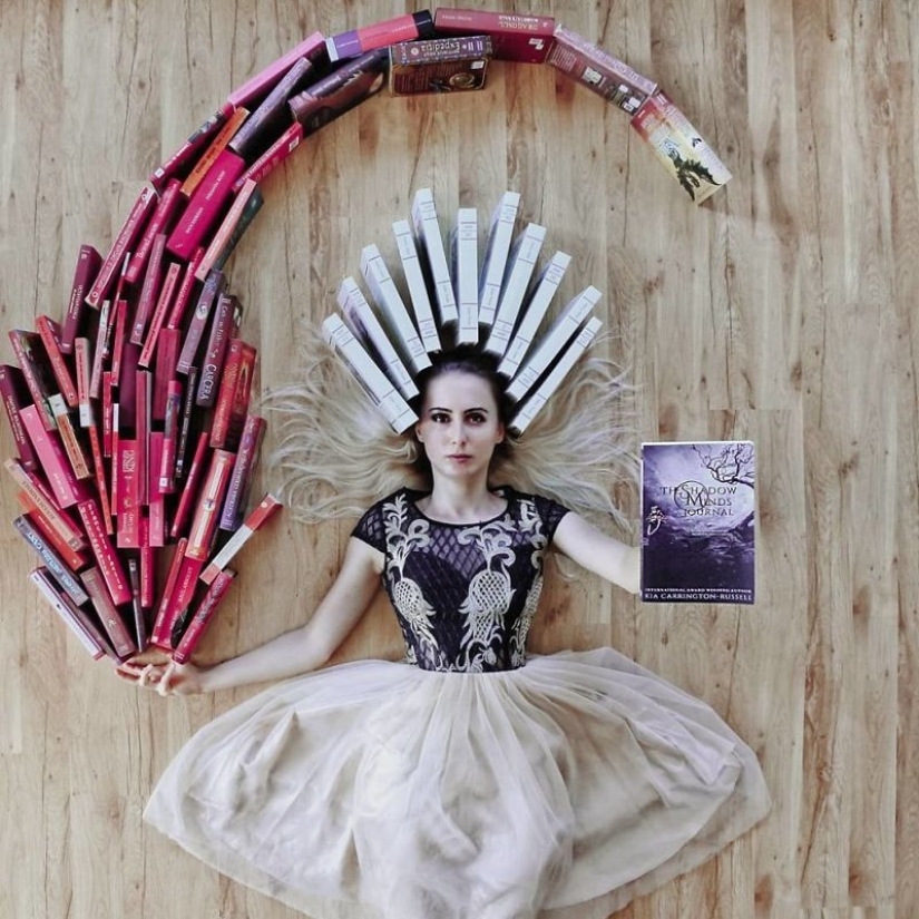 Books as art: a girl puts out colorful installations from her library Books as art: a girl puts out colorful installations from her library