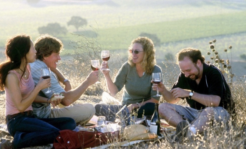 Both drunken laughter and drunken sin: 12 best films about vinishko