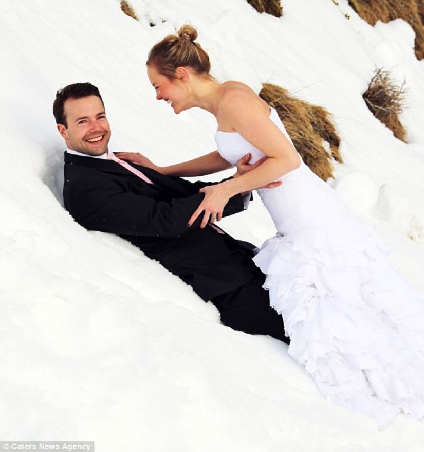 British couple lost their wedding photos, but even glad about it British couple lost their wedding photos, but even glad about it