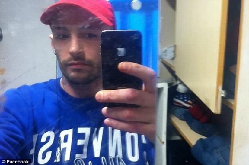 British prisoner will be given a two-year sentence for taking a selfie on Facebook