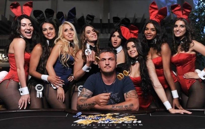 Bunny girls: the journalist worked as a Playboy bunny in the club and she liked it Bunny girls: the journalist worked as a Playboy bunny in the club and she liked it