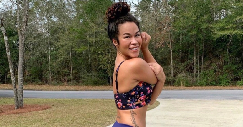 Buns from mom: netizens condemn fitness blogger for demonstrating her charms