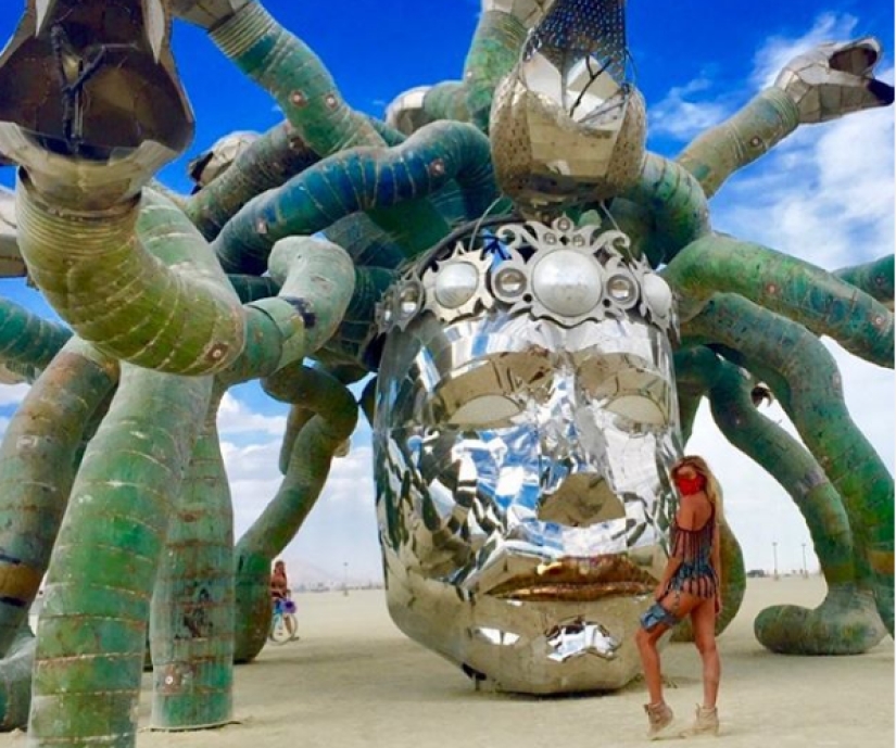 Burning Man 2019: metamorfosis en un desierto caliente Burning Man 2019: metamorfosis en un desierto caliente